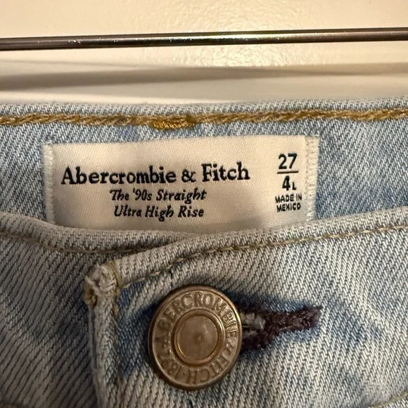 Abercrombie & Fitch Light Blue The 90s Straight Ultra High Rise Ripped Jeans